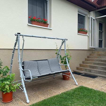 Apartman Tinasol Mosonmagyaróvár エクステリア 写真