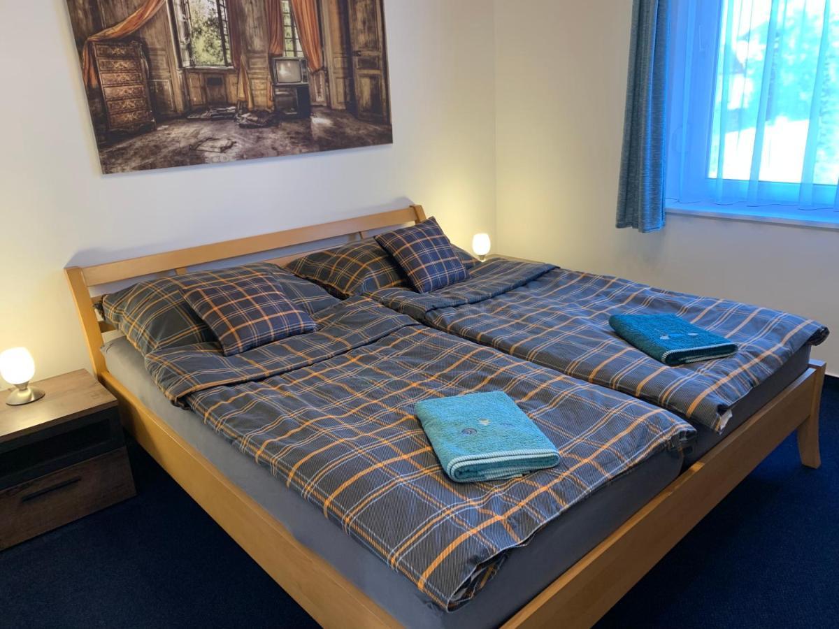 Apartman Tinasol Mosonmagyaróvár エクステリア 写真
